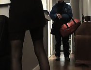Hot Wife with a great Ass flashes the Pizza Gay